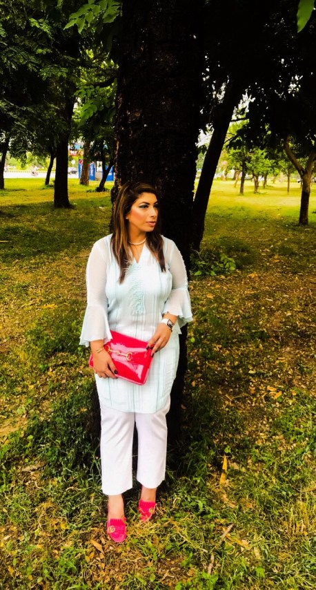 2985C2AB-29FE-46DC-BAEB-D1299561FD4D